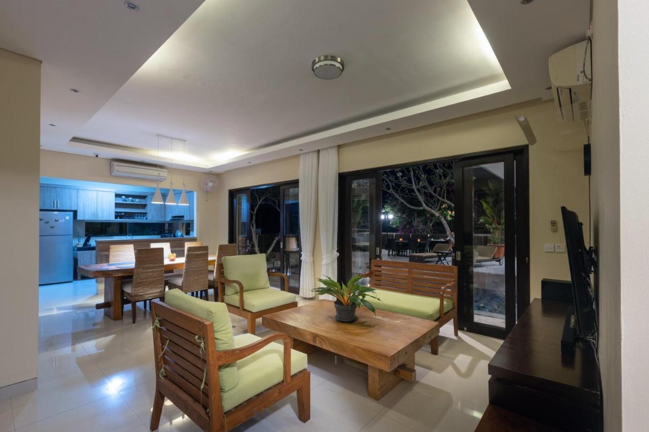 Villa Mayasari 6 Bed Rooms Нуса-Дуа Экстерьер фото