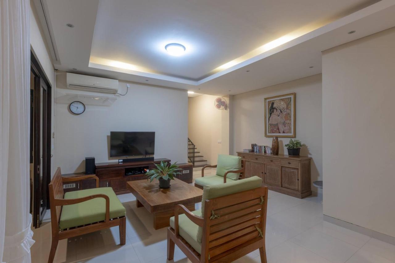 Villa Mayasari 6 Bed Rooms Нуса-Дуа Экстерьер фото